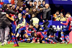 Levante ostao sa igračem manje, pa slavio i poslao "Kanarince" u Segundu!