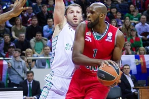 EL - Lokomotiva na TOP 8 koloseku