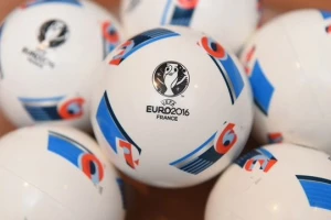 Dresovi za EURO - Ko ima najbolje radno odelo?