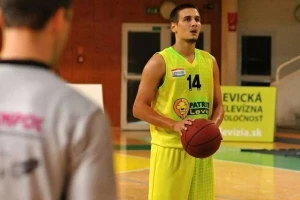 Igrutinović nastavlja sa odličnim partijama