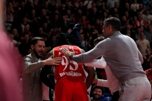 Moneke raspoložen za šalu: "Teško je, mnogo putujemo"