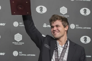 Ništa novo pod suncem, Karlsen suvereno vlada svetom!