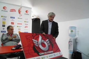 "Tigar" pozirao sa lepšom polovinom