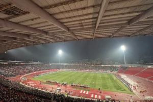 UŽIVO - Marakana lepo popunjena, jasna poruka sa severa, a tu je i mnogo gostiju