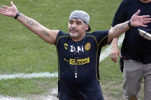 Kako je Maradona pogurao Zvezdu do evropske titule? Ni Bari nije prošao bez argentinskog asa