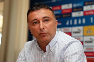 Matijašević počeo ''čistku'' selektora, jedan ekspresno smenjen, drugi odmah izabran!