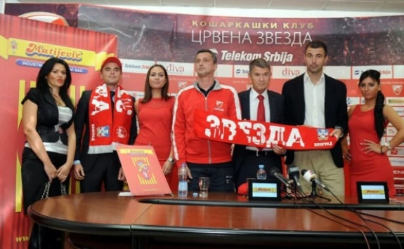 kkcrvenazvezda.rs