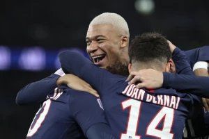 PSŽ baš ne voli Barsu, kvare im posao leta?