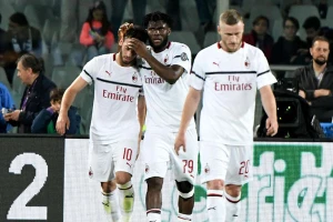 Milan rasteruje vezni red!