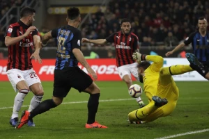 Milan pobedio u Prištini, Inter na penale ''slomio'' Valensiju