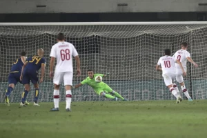 Milan sa igračem više ''slomio'' Veronu, Lazović u poslednjoj sekundi propustio priliku za izjednačenje!