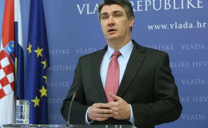 Beta/HINA/LanaSlivarDominic/DS