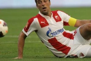 Zvezda se svečano oprostila od kapitena