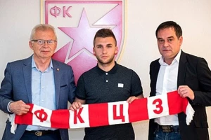Zvezda - Tri potpisa u jednom danu!
