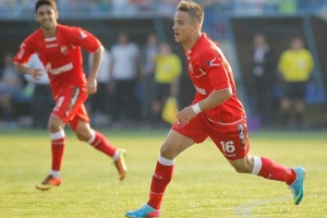 Zvezdi minimalac, junak Milunović