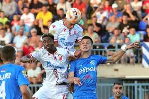 POLUVREME - Glazer kapitulirao, ali Zvezda vodi u Lučanima!