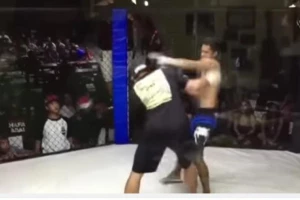 Ovo još niste videli! MMA borac se probudio iz nokdauna i počeo da bije - sudiju!