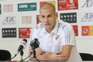 Mudrinski: ''Nisam ga udario laktom u glavu, on je mene prvi...''