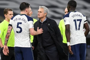 Žoze drži do reči - Regulion mu izbio 500 funti iz džepa!