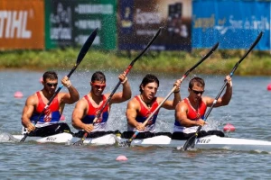 I muški četverac se štedeo za polufinale