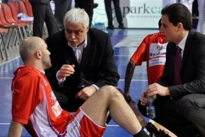 Nikolić prelomio – Na Kup bez Markovića i Vizera