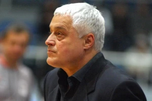 Nikolić neće kalkulisati protiv Zvezde