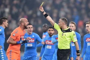 Pala odluka u italijanskom cirkusu, Napoli će igrati sa juniorima!