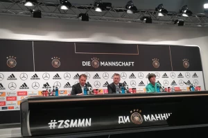 Iz šampionske baze - Nemcima politika važnija od fudbala