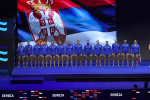 Zastava Crne Gore umesto Srbije - Šta kaže RTS?