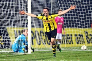 Neven Subotić u bojama novog kluba, Borusija se oglasila: "Danke für alles, Neven!"