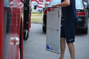 ''Sportske'' u Kelnu - Zvezda izašla na teren