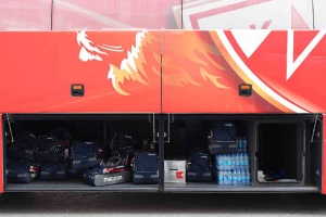 Zvezda "oblači" autobus u šampionsku odoru