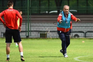 Đurovski baš veruje omladincima, na treningu još sedmorica!