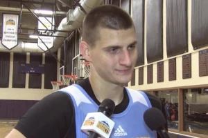 Nikola Jokić - "Orlovi" se vratiše u Srbiju, a on naporno radi!