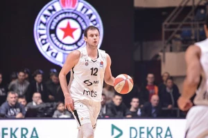 Novica: "U glavi mi je samo 'okej, bato, radi šta najbolje znaš"