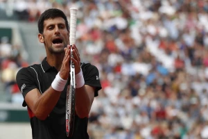 Novak na travi Kvinsa posle osam godina!