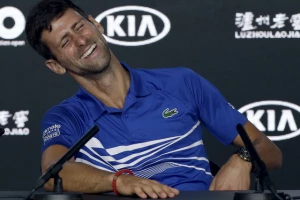 Pred večerašnje finale, Novak oduševio ''delije'', evo kako promoviše Zvezdu u Madridu!