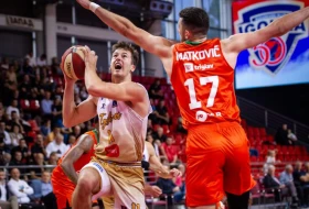 COL bez poraza u novembru, Matković MVP