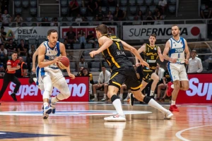 Zadru hrvatski derbi, Jordano se svađao sa navijačima!