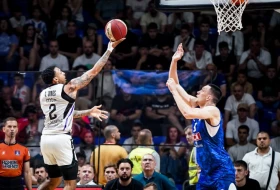 POLUVREME - Samo Sterling ''došao na utakmicu'', Partizan i dalje bez rešenja za Podgoričane