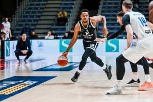 POLUVREME - Oslabljeni Partizan vodi protiv Igokee, čekaju se Pejn i Lakić