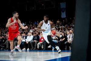 Zvezda bolje da nije ni dolazila u Sarajevo, Dubai joj ubacio neverovatnih 114 poena!