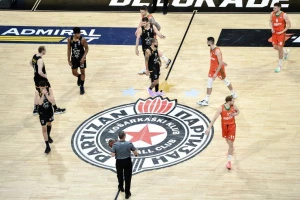 Partizan bez novog preokreta, Zvezda sama na vrhu!