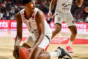 Na AdmiralBetu izmišljeni derbi, ko će bolje proći u Evroligi večeras, Zvezda ili Partizan!