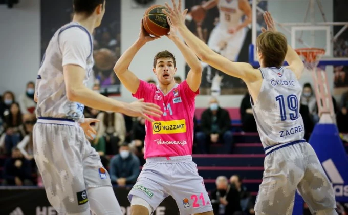 Mega Mozzart/Ivica Veselinov