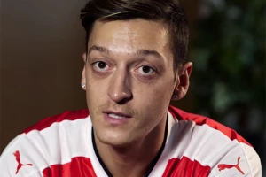 Ozil: "Kristijano je jedan od najvećih ikada"