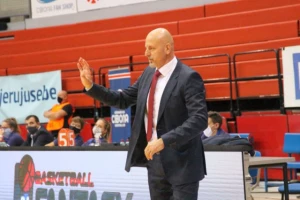 Saša Obradović - ''Totalno drugačiji od drugih''!