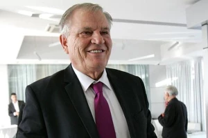 FSS - Promenjen statut, Tole predsednik još (najmanje) godinu dana!