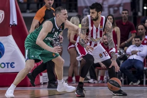 Olimpijakos poravnao, Žalgiris pred svojim navijačima napada F4, Micić odličan