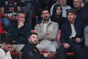 UŽIVO - Nole svuda stiže, večeras bodri Zvezdu u Pireju!